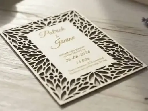 Wooden wedding invitation · photograph 3
